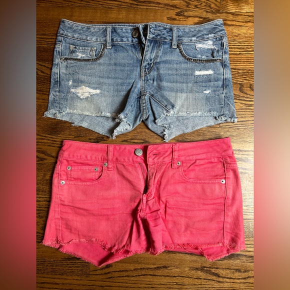 American Eagle Shorts - size 4 to size 8 - Picture 3 of 4